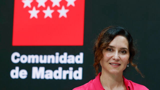 El look de Isabel Díaz Ayuso.