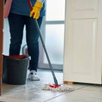 Nuevo subsidio del SEPE: las empleadas del hogar mayores de 52 años podrán cobrar el subsidio sin haber cotizado lo necesario
