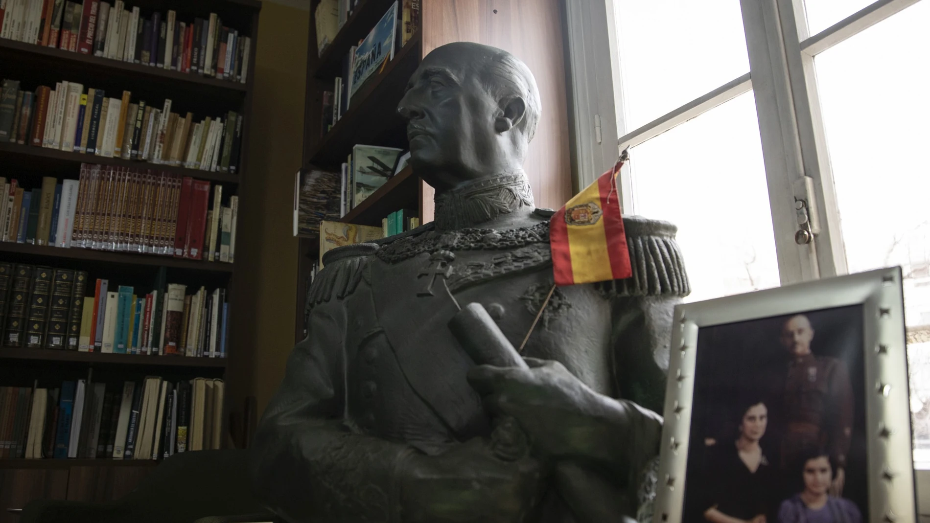 Un busto en la sede de la Fundación Franco en Madrid