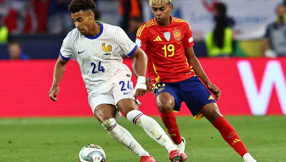 UEFA Nations League semi-final - Spain vs France