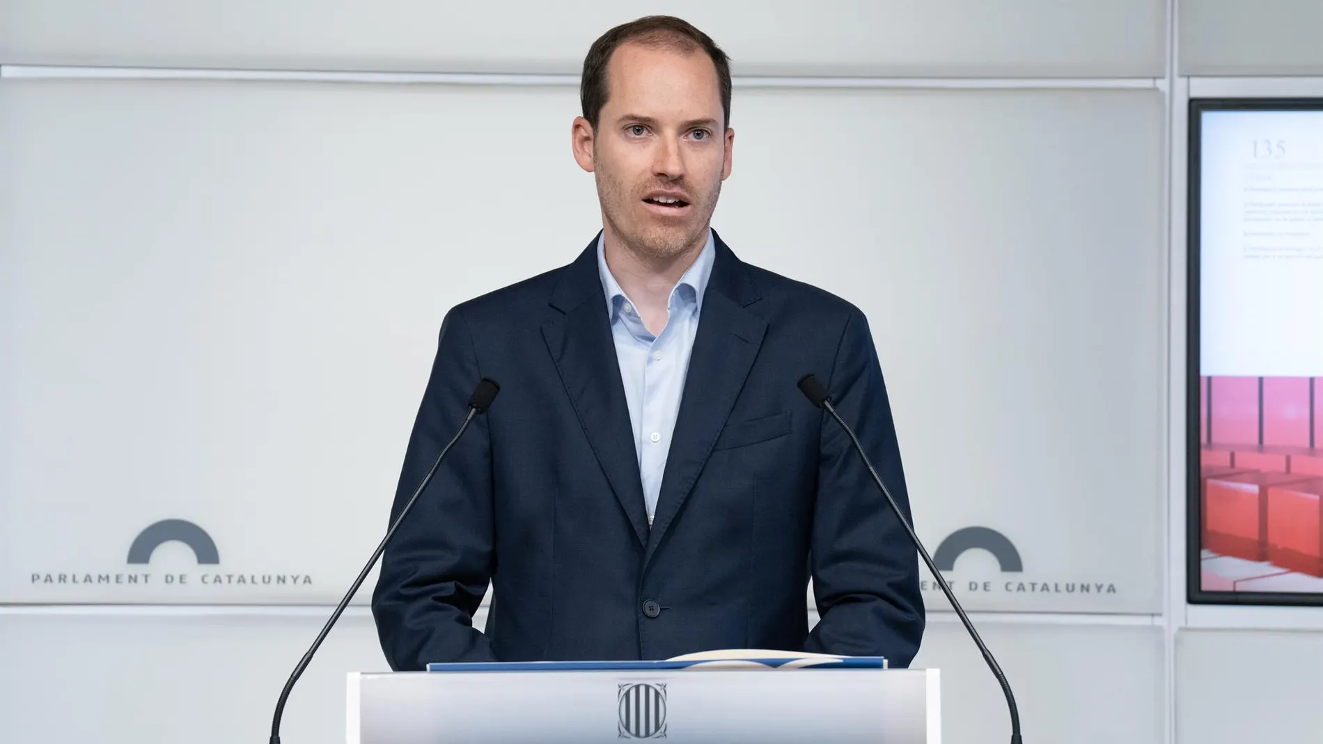 Juan Fernández (PP) sobre el anuncio de ampliar el Aeropuerto de Barcelona: "No nos fiamos"