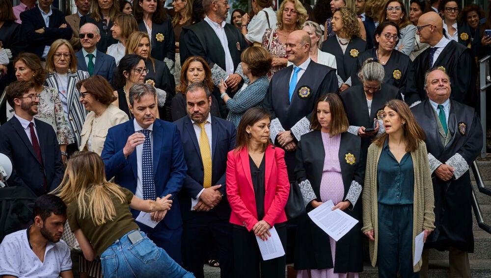 Jueces y fiscales convocan un paro este miércoles en rechazo a las reformas anunciadas por el Gobierno en los 