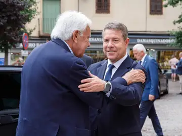Felipe González y Emiliano García-Page reunidos por la celebración del evento ‘Un camino compartido: 40 años de España y Portugal en la Unión Europea’ Felipe González y Emiliano García-Page reunidos por la celebración del evento ‘Un camino compartido: 40 años de España y Portugal en la Unión Europea’