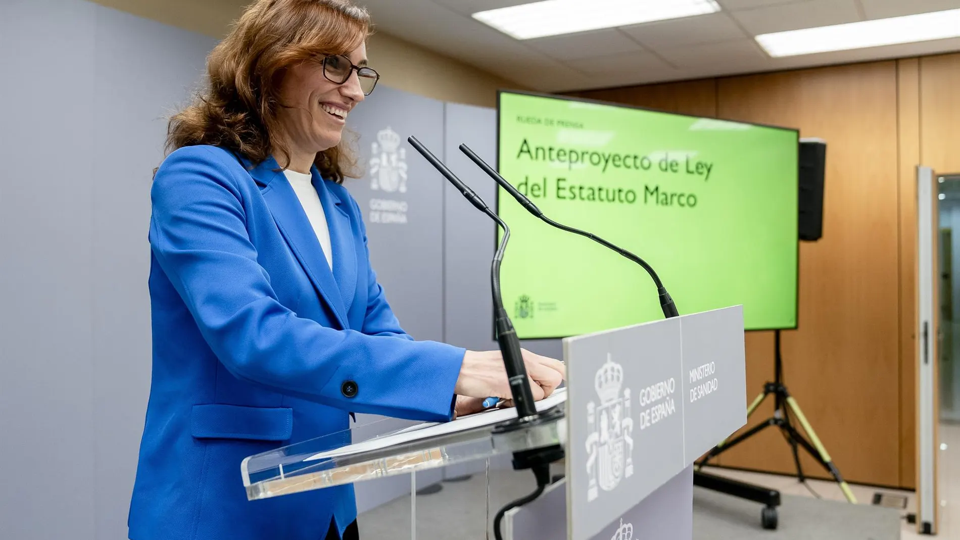 La ministra de Sanidad, Mónica García