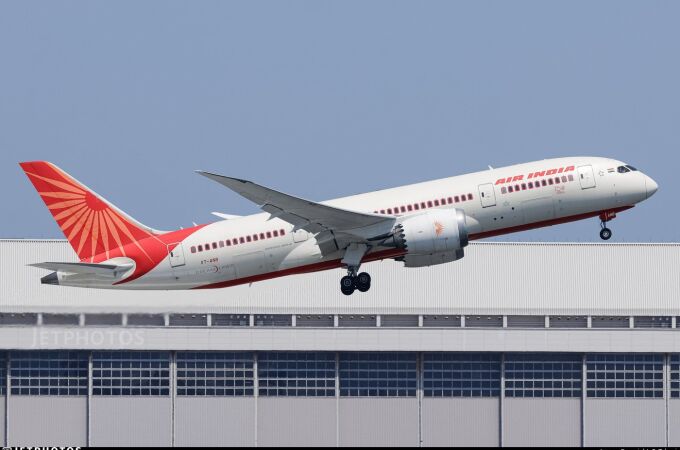 así es el avión que se ha estrellado en India: el Boeing 787-8