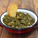 Espinacas con garbanzos, un clásico de la gastronomía sevillana