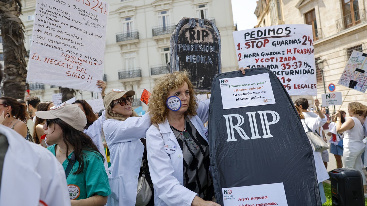 Sindicatos médicos presentan su propuesta de un estatuto propio