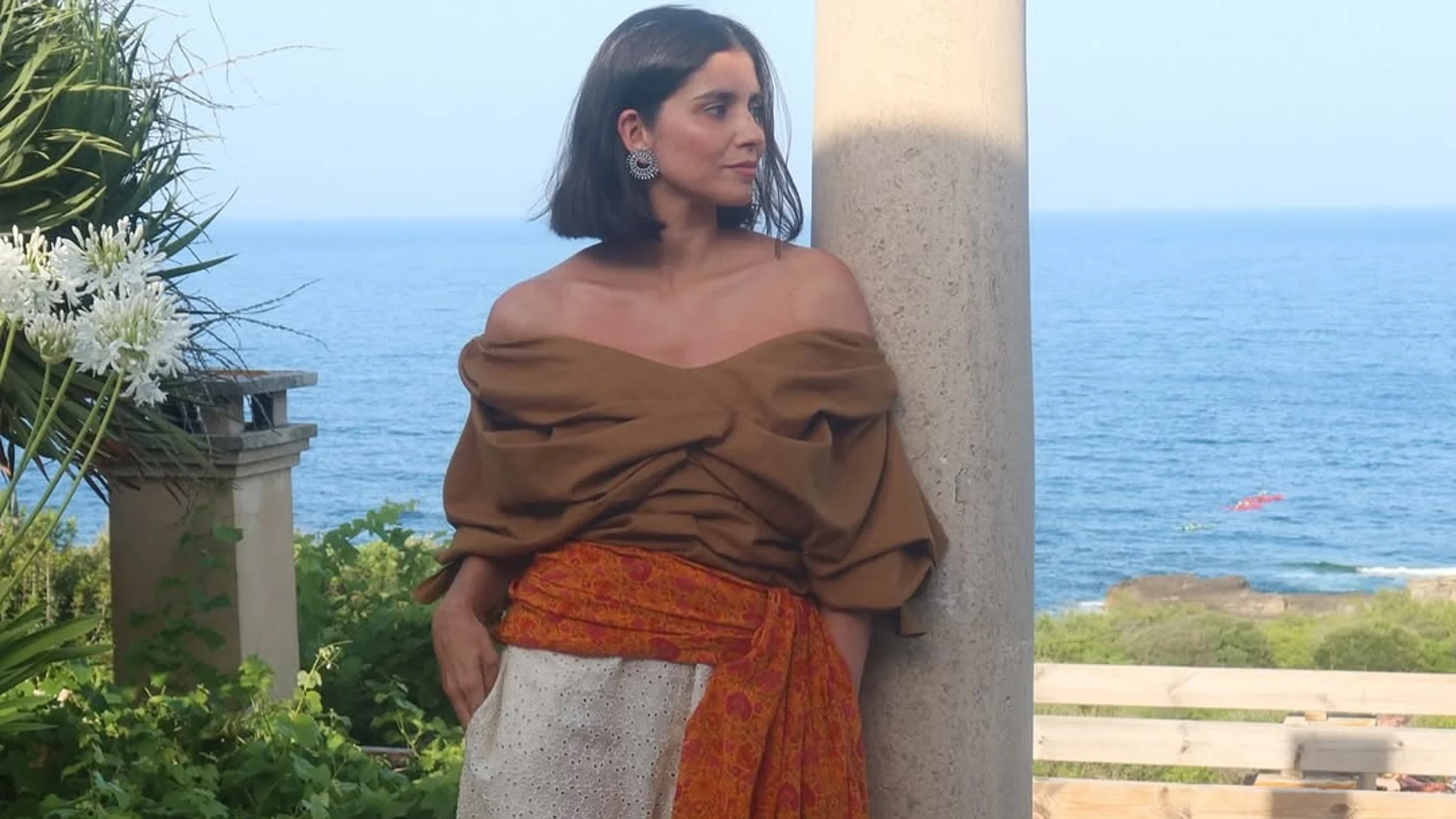 El look de invitada original de María García de Jaime.