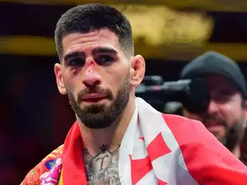 El nuevo mensaje de Ilia Topuria a Charles Oliveira en redes: "No olvides traer la almohada" El nuevo mensaje de Ilia Topuria a Charles Oliveira en redes: "No olvides traer la almohada"