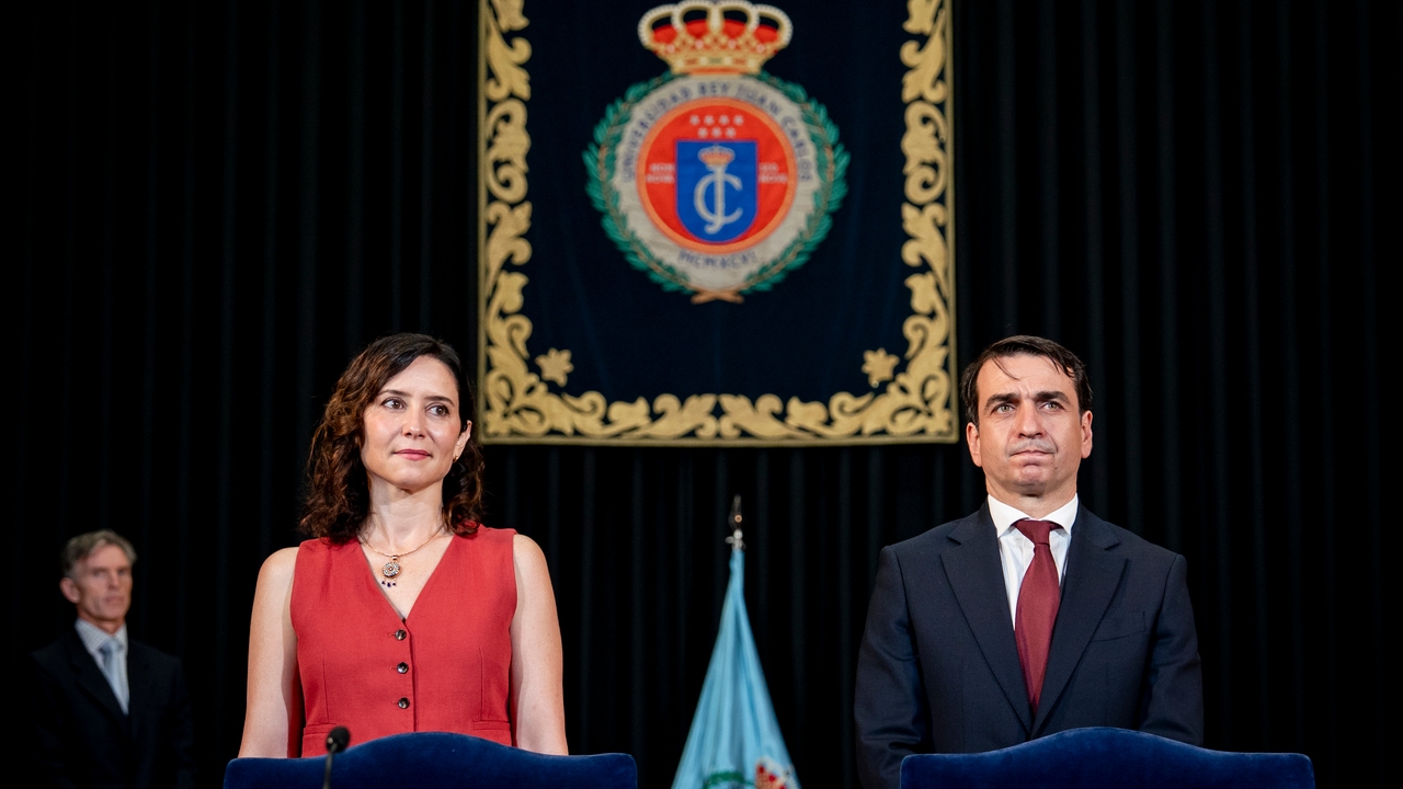 Ayuso sale también al rescate de la Universidad Rey Juan Carlos