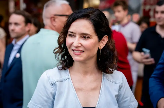 Ayuso impone más exigencias a las universidades privadas Ayuso impone más exigencias a las universidades privadas