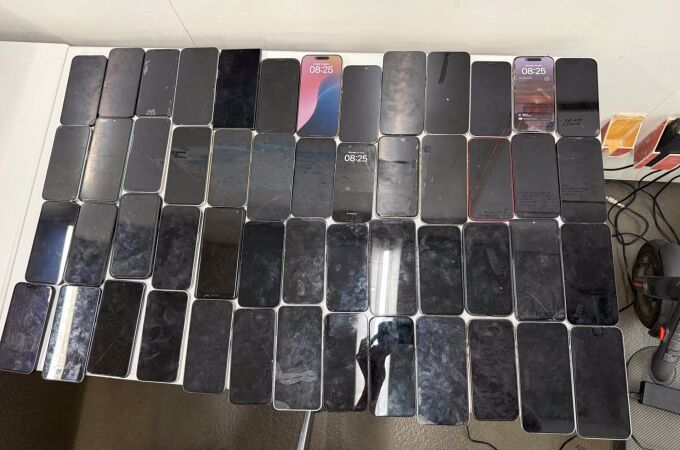 Teléfonos móviles recuperados tras ser robados durante la celebración del festival Sónar