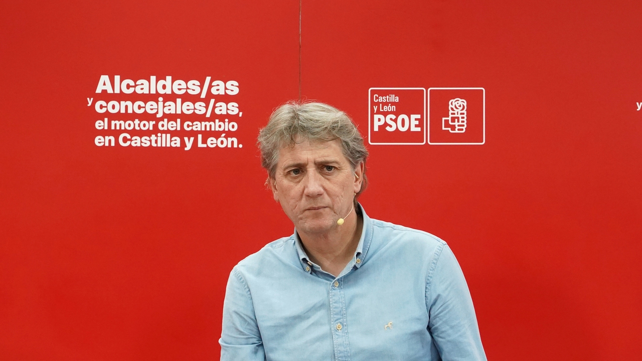 Carlos Martínez, proclamado candidato del PSOE a la Presidencia Junta, tras alcanzar los 936 avales máximos
