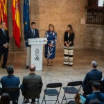 Mazón asiste a la presentación del plan integral contra la ocupación de viviendas
