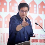 El secretario general del PSOE de Madrid, Óscar López, López entiende que las CCAA "lloren"