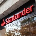 Economía/Finanzas.- Santander anuncia una recompra de un 'CoCo' de 1.500 millones de euros