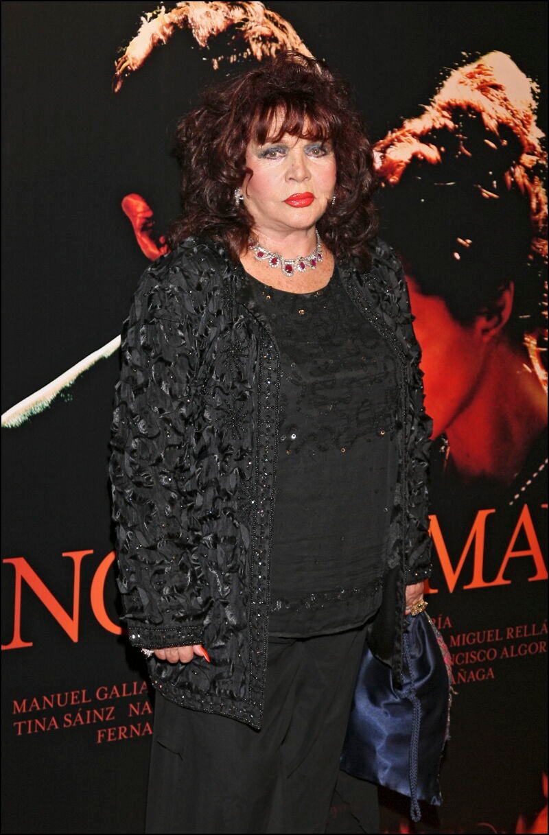 Sara Montiel con los zafiros de su boda con José Vicente Ramírez Olalla