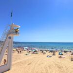 Imagen de la playa urbana del Postiguet de Alicante