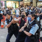 China.- La Liga de los Socialdemócratas, uno de los últimos grupos opositores de Hong Kong, anuncia su disolución
