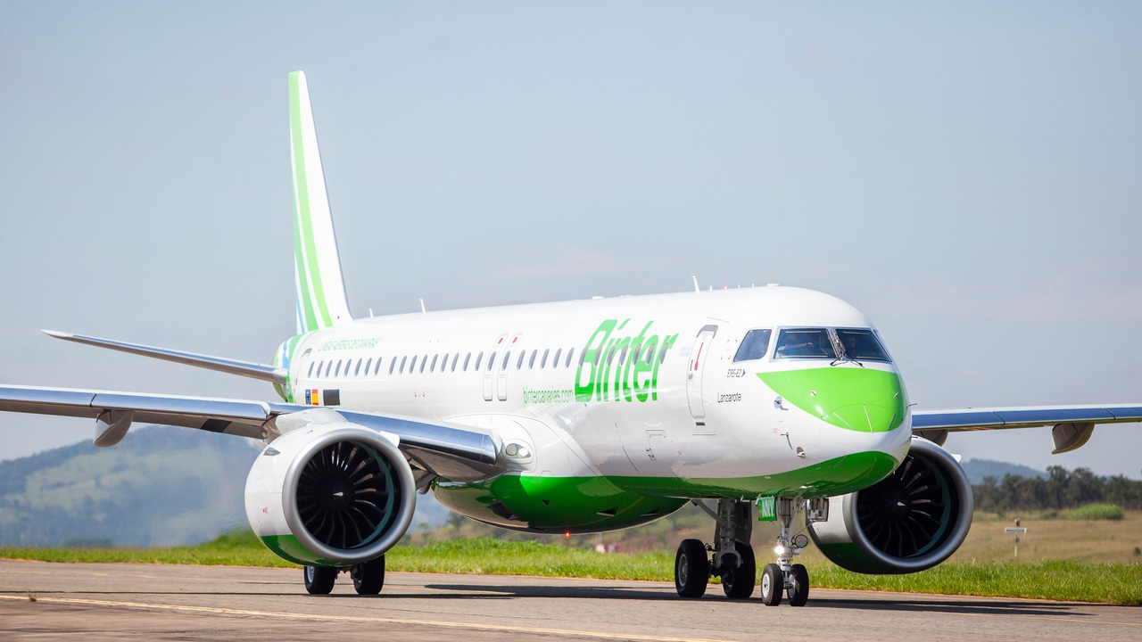 Tensión en un vuelo de Gran Canaria que necesitó dos intentos para aterrizar en Vigo por la fuerza del viento