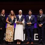 Casilda Güell, decana de OBS Business School; los alumnos Daniela Metello, Iman El Ghaidouni y Gonzalo Figueroa; José Creuheras, presidente de Grupo Planeta y Atresmedia