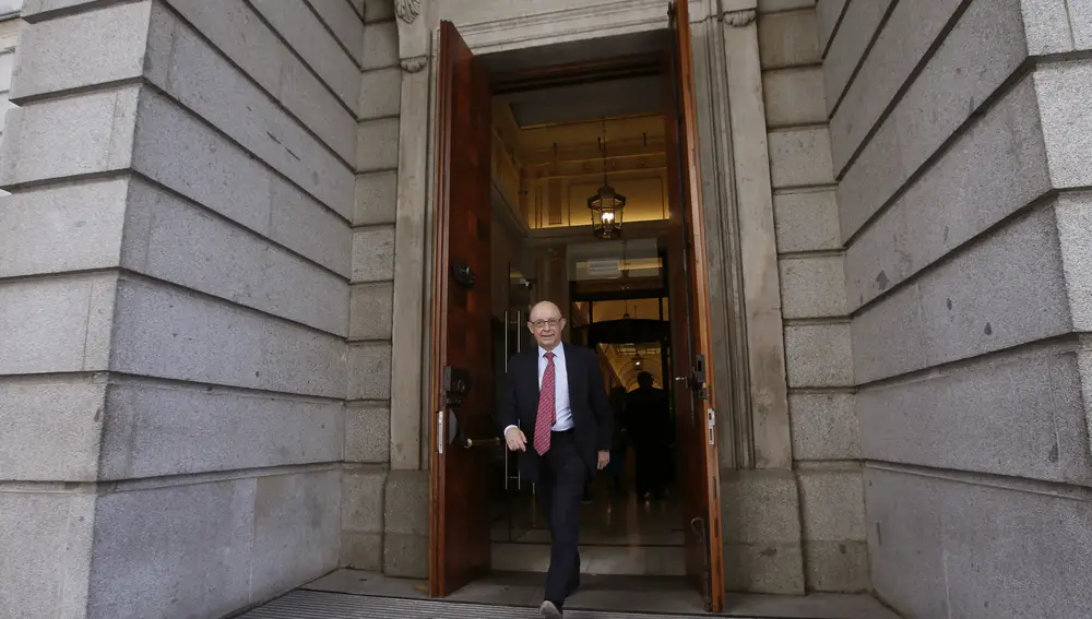 Cristóbal Montoro se da de baja como afiliado del PP