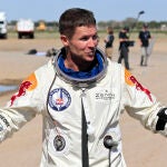 Obit World Record Skydiver