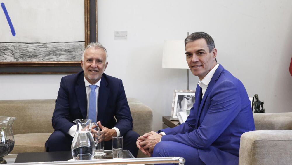 Torres asegura a quienes creen que Sánchez "está muerto" que "no" se va a ir de Moncloa