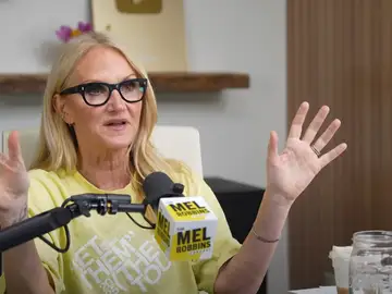 Mel Robbins, autora y coach motivacional: "Prueba estos 3 hábitos una semana y cambiarán tu cuerpo, tu energía y tu vida" Mel Robbins, autora y coach motivacional: "Prueba estos 3 hábitos una semana y cambiarán tu cuerpo, tu energía y tu vida"