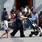 Economía.- CSIF ve "insuficiente" retribuir dos semanas de permiso parental y exige al Gobierno que cubra las 8 semanas
