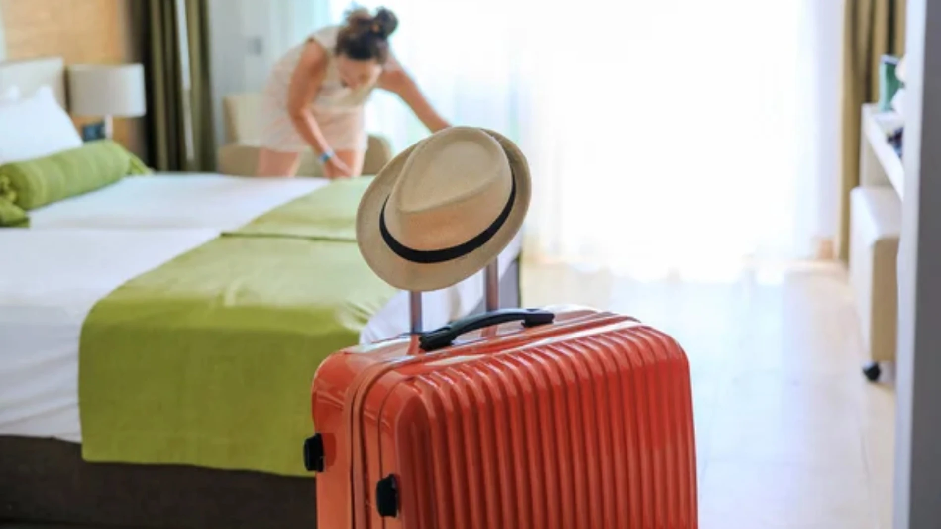 Sabes que eres de clase media-baja cuando al llegar a un hotel haces estas cinco cosas