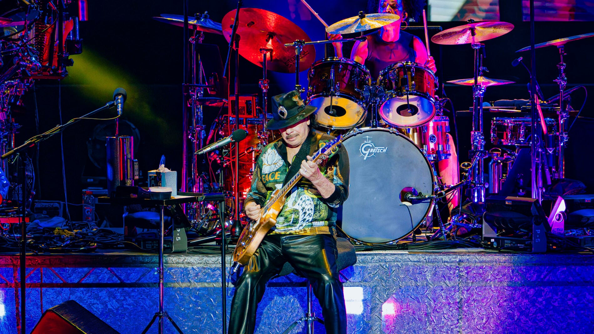 MARBELLA, 04/08/2025.- El guitarrista y compositor mexicano Carlos Santana durante su actuación en el Festival Starlite, este domingo en Marbella. EFE/Starlite Comunicación SOLO USO EDITORIAL/SOLO DISPONIBLE PARA ILUSTRAR LA NOTICIA QUE ACOMPAÑA (CRÉDITO OBLIGATORIO)