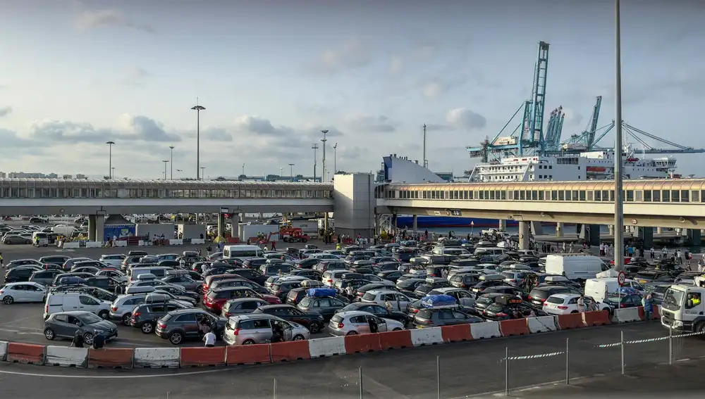 Los puertos de Algeciras y Tarifa (Cádiz) superan el millón de pasajeros tras los días de mayor afluencia de la OPE