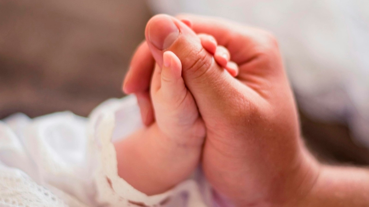 Científicos revelan cuál es la edad ideal para tener un bebé (y muchas mujeres se la pierden)