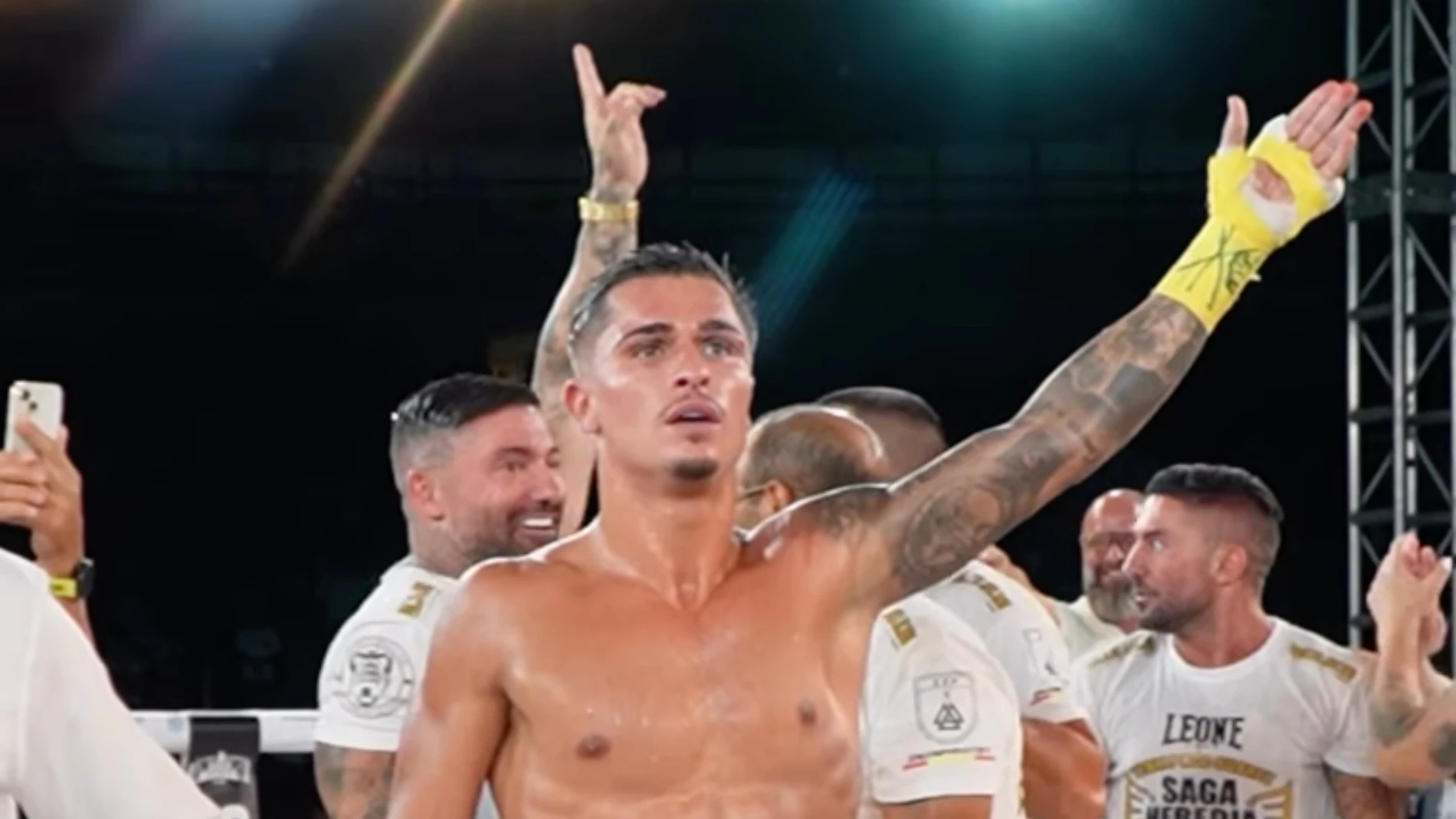 Samuel Molina mantiene su campeonato de Europa de boxeo en Málaga