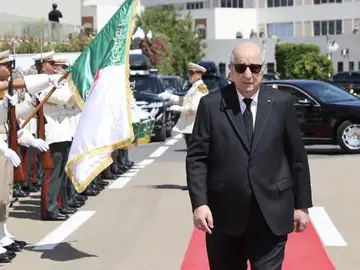 Francia/Argelia.- Argelia acusa a Francia de eludir "responsabilidades" y anula también exención de visados diplomáticos Francia/Argelia.- Argelia acusa a Francia de eludir "responsabilidades" y anula también exención de visados diplomáticos