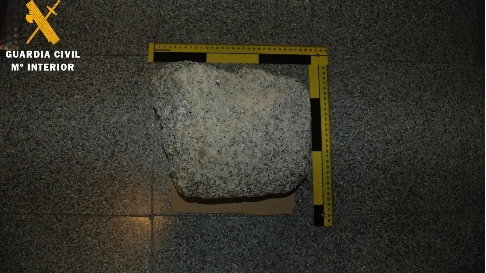 Sucesos.- Recuperan la piedra sustraída del Acueducto de Segovia e identifican al presunto autor