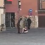 Un inmigrante subsahariano agrede a dos personas trans en el centro de Tortosa