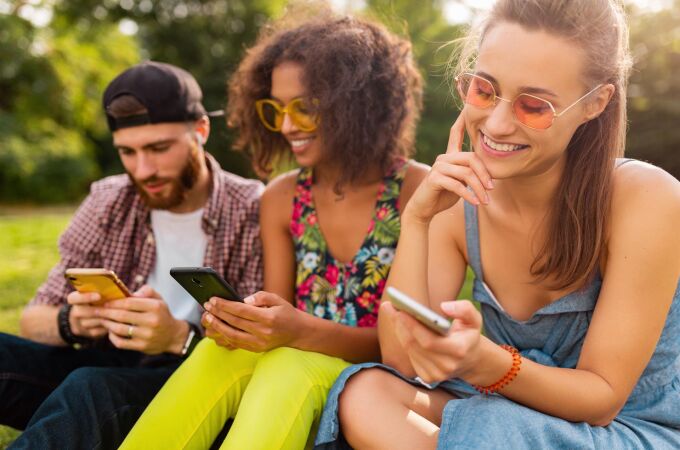 Economía.- El 70% de los jóvenes de la 'Generación Z' prioriza la estabilidad laboral y horaria al elegir un empleo