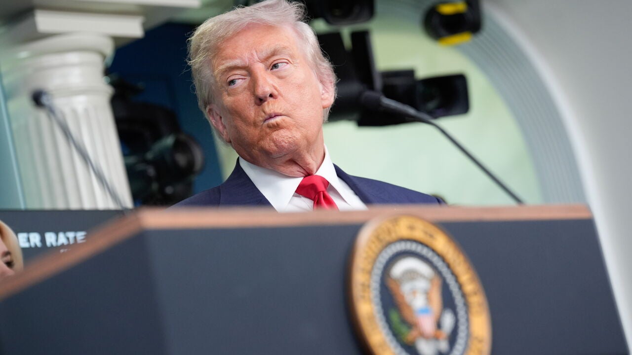 Trump despide a Lisa Cook, gobernadora de la Reserva Federal ...