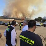 Más de un millar de personas desalojadas por el incendio Tarifa