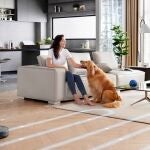 El robot aspirador que friega, se vacía solo y limpia 3 horas seguidas ya tiene descuentazo en Amazon