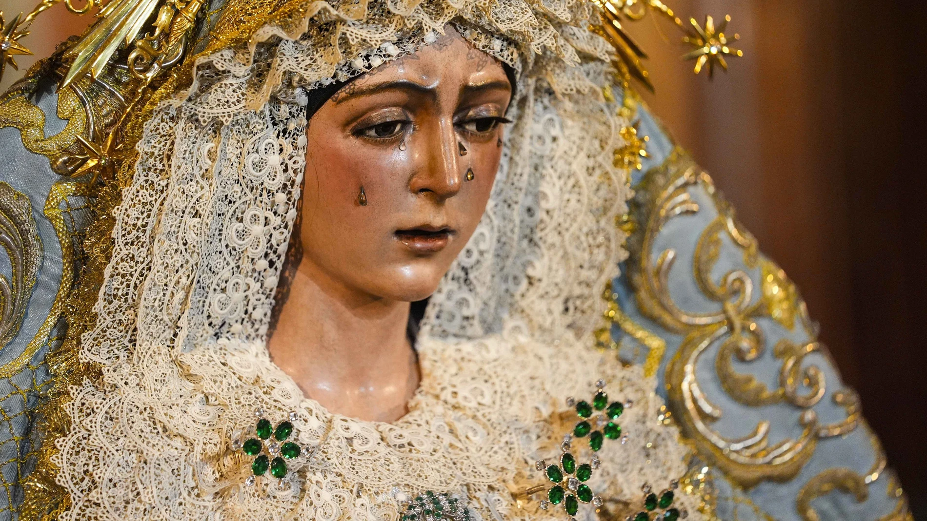 La Esperanza Macarena antes de ser sometida a una nueva intervención