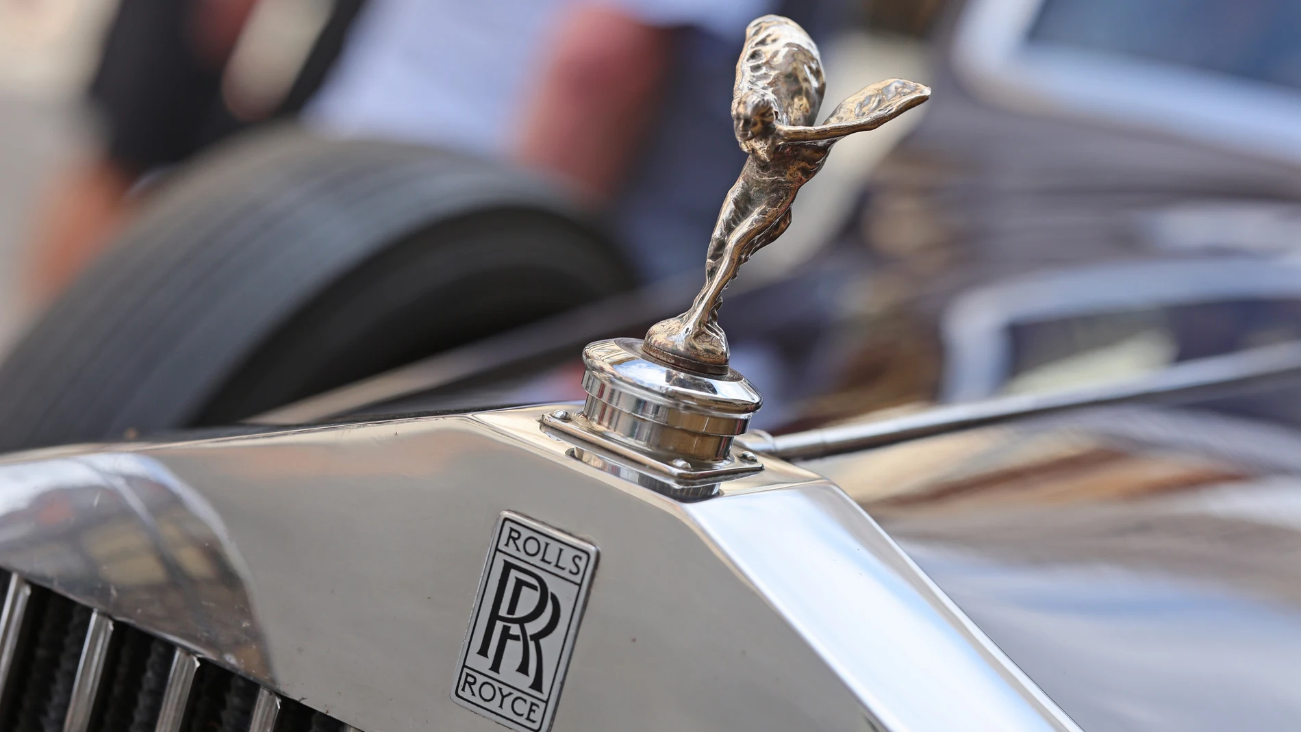 FILED - 19 July 2025, Saxony-Anhalt, Wernigerode: View of the hood of a Rolls Royce. Photo: Matthias Bein/dpa 19/07/2025 ONLY FOR USE IN SPAIN
