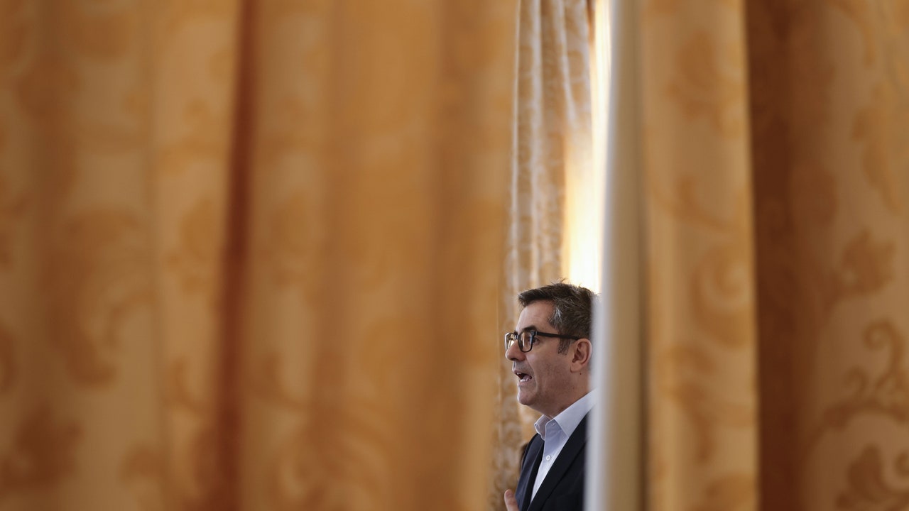 Moncloa agita a un Supremo "polarizado"