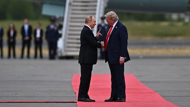 Ucrania.- AMP.- Trump informa a Zelenski y otros líderes europeos de la cumbre en Alaska con Putin