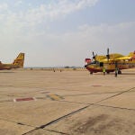 Los dos aviones-cisterna del Mecanismo Europeo de Protección Civil aterrizan en Matacán 