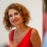 María Jesús Montero visita en Rota el antiguo Ayuntamiento rehabilitado con fondos europeos