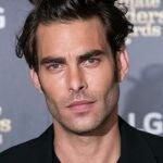 Pepe Jeans conquista el armario masculino: las zapatillas que famosos como Jon Kortajarena eligen