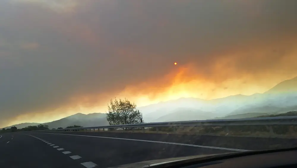 Imagen tomada en la carretera en la frontera entre Cáceres iy Salamanca